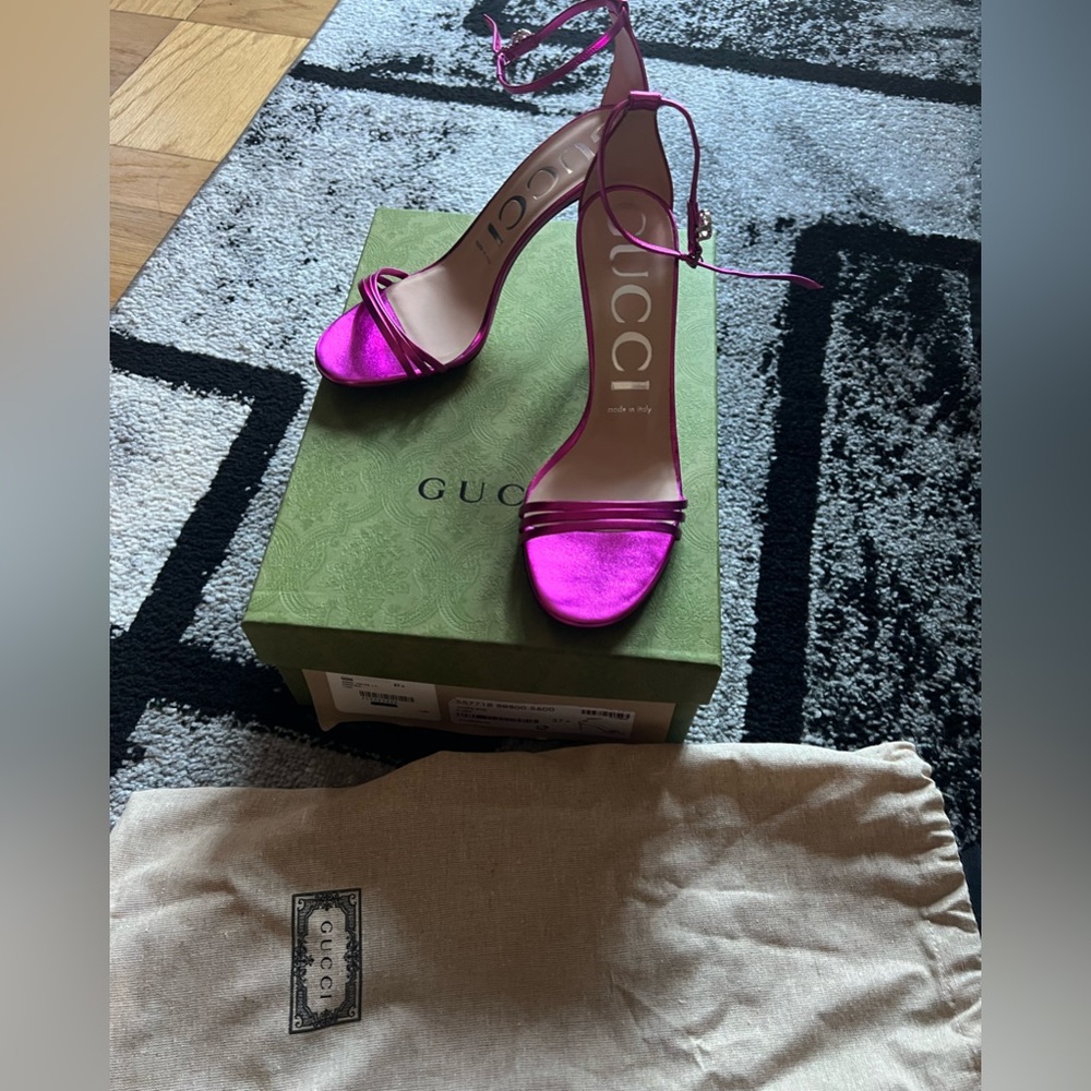 New GUCCI Pink Heels
